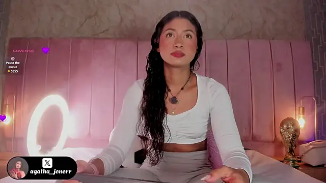 agatha jener online show from 07.17.26