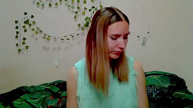  kikiclark   online show from 11.21.25