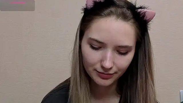  kikiclark   online show from 05.06.26