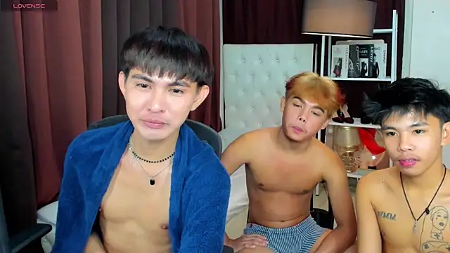 Snapshot of xxxhugecocktwinkxxx chatting on 10.14.25 xxxhugecocktwinkxxx online show from 10.14.25