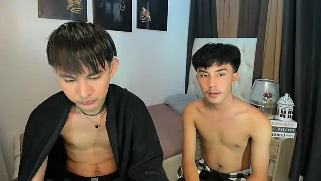 Snapshot of xxxhugecocktwinkxxx chatting on 11.07.25 xxxhugecocktwinkxxx online show from 11.07.25