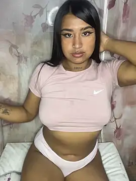 Snapshot of Caty__hot chatting on 09.19.25 Caty hot online show from 09.19.25