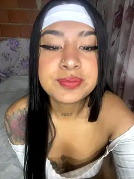 Snapshot of Caty__hot chatting on 10.11.25 Caty hot online show from 10.11.25