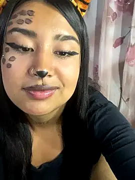 Snapshot of Caty__hot chatting on 10.16.25 Caty hot online show from 10.16.25