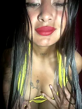 Snapshot of Caty__hot chatting on 12.18.25 Caty hot online show from 12.18.25