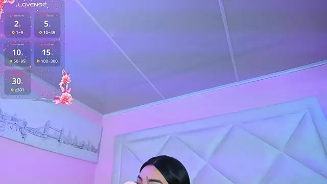 Miaa Smithh   online show from 02.16.26