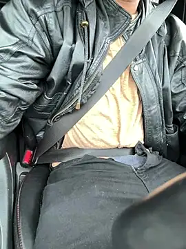 Snapshot of Jariushot3 chatting on 01.08.26 Jariushot3 online show from 01.08.26