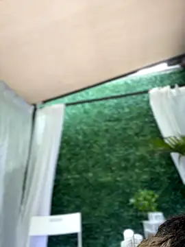 Snapshot of SweetieSinXXX chatting on 10.11.25 SweetieSinXXX online show from 10.11.25