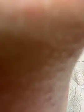 Snapshot of SweetieSinXXX chatting on 11.18.25 SweetieSinXXX online show from 11.18.25