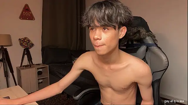 Snapshot of OopsAgain_ chatting on 02.24.26 OopsAgain online show from 02.24.26