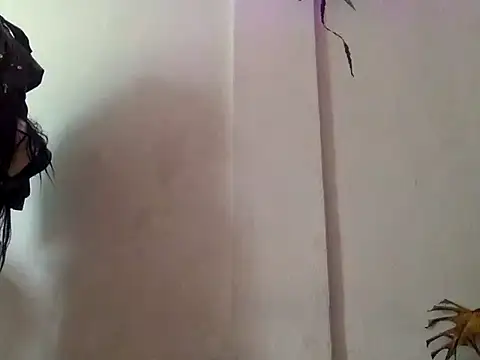 Snapshot of chrisalmeid_ chatting on 11.04.25 chrisalmeid  online show from 11.04.25