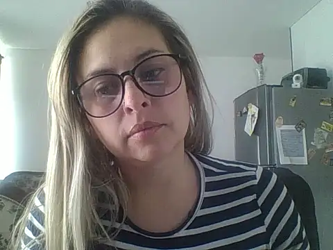 Snapshot of Valery__Rouse_ chatting on 09.11.25 Valery Rouse online show from 09.11.25