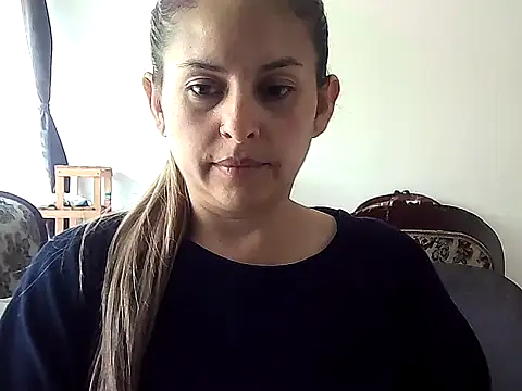 Snapshot of Valery__Rouse_ chatting on 11.14.25 Valery Rouse online show from 11.14.25