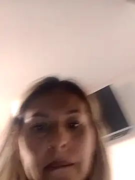 Snapshot of Valery__Rouse_ chatting on 12.21.25 Valery Rouse online show from 12.21.25