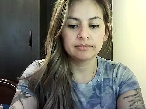 Snapshot of Valery__Rouse_ chatting on 02.01.26 Valery Rouse online show from 02.01.26