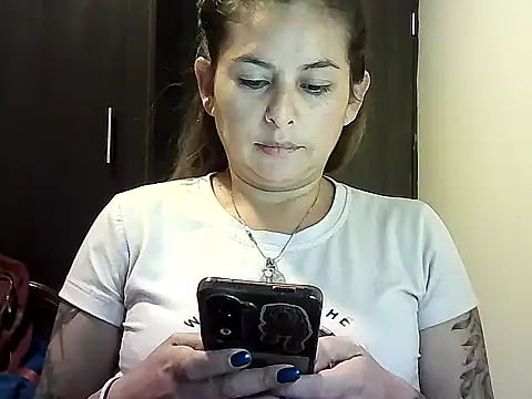 Snapshot of Valery__Rouse_ chatting on 02.11.26 Valery Rouse online show from 02.11.26