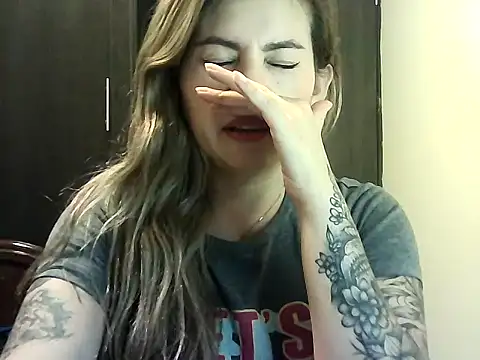 Snapshot of Valery__Rouse_ chatting on 03.08.26 Valery Rouse online show from 03.08.26