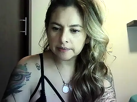 Snapshot of Valery__Rouse_ chatting on 03.29.26 Valery Rouse online show from 03.29.26