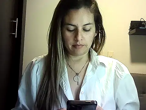 Valery  Rouse  online show from 04.30.26