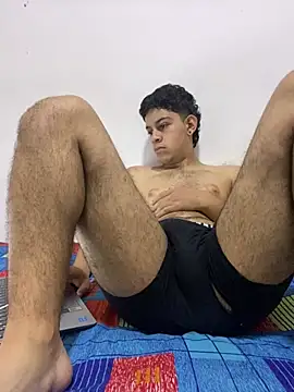 Snapshot of Young_handsome chatting on 02.01.26 Young handsome online show from 02.01.26