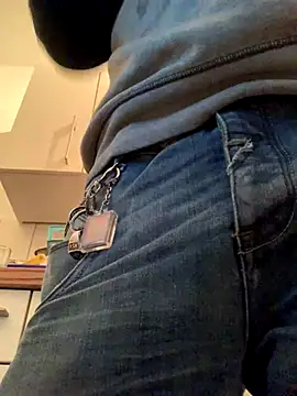 Snapshot of GeilerHSVFAN1989 chatting on 11.15.25 GeilerHSVFAN1989 online show from 11.15.25