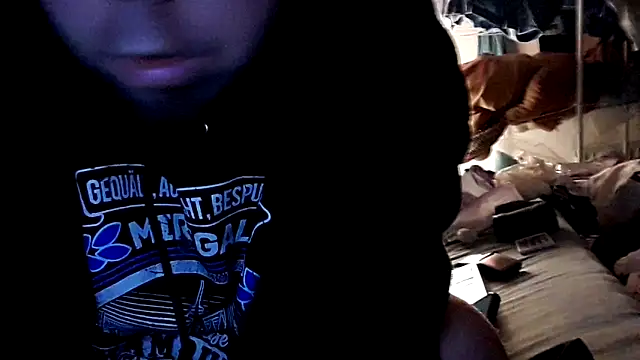 Snapshot of GeilerHSVFAN1989 chatting on 12.20.25 GeilerHSVFAN1989 online show from 12.20.25