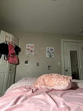 gigifox220 online show from 09.28.25