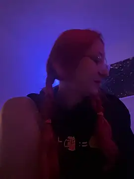 DaddysLittleSlutfox online show from 04.29.26