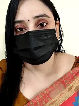 Snapshot of Monica_cams chatting on 11.21.25 Monica cams online show from 11.21.25