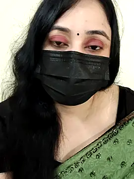 Snapshot of Monica_cams chatting on 11.25.25 Monica cams online show from 11.25.25