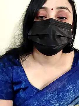 Snapshot of Monica_cams chatting on 12.16.25 Monica cams online show from 12.16.25