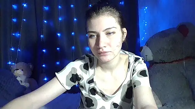 Snapshot of Nancy_Luna chatting on 10.01.25 Nancy Luna online show from 10.01.25