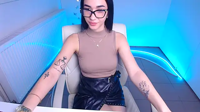 Bella Night4 online show from 10.10.25