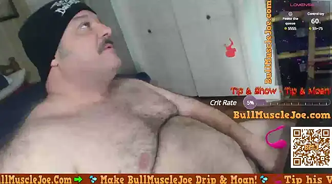 Snapshot of bullmusclejoe chatting on 12.14.24 bullmusclejoe online show from 12.14.24