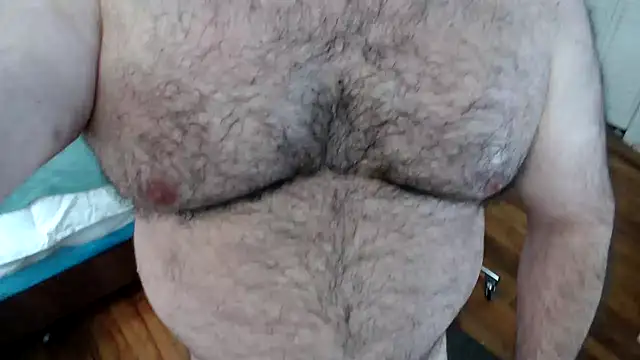 Snapshot of bullmusclejoe chatting on 11.29.25 bullmusclejoe online show from 11.29.25