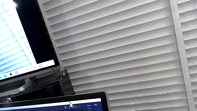 Snapshot of bullmusclejoe chatting on 12.05.25 bullmusclejoe online show from 12.05.25