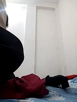 Snapshot of 7incpink chatting on 12.18.25 7incpink online show from 12.18.25