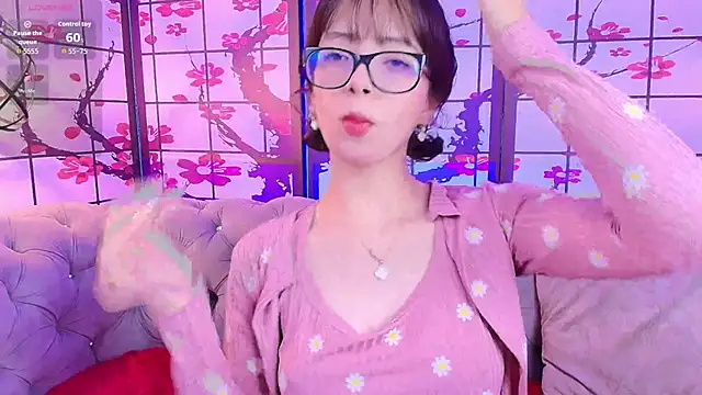 Snapshot of Sweet_1Angel chatting on 10.15.25 Sweet 1Angel online show from 10.15.25