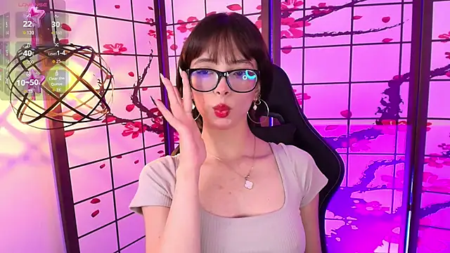 Snapshot of Sweet_1Angel chatting on 10.17.25 Sweet 1Angel online show from 10.17.25