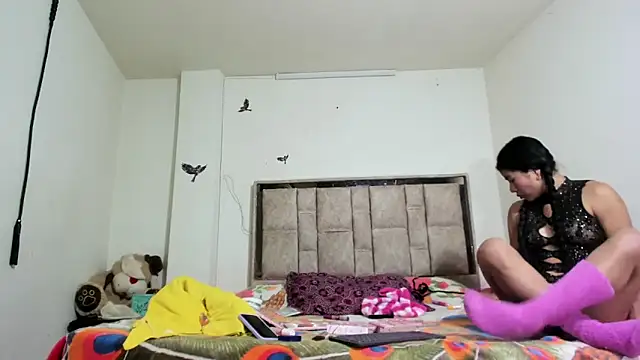 Snapshot of sophiaydaphne chatting on 11.21.25 sophiaydaphne online show from 11.21.25