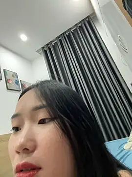 Snapshot of LylyBaby1888 chatting on 10.16.25 LylyBaby1888 online show from 10.16.25