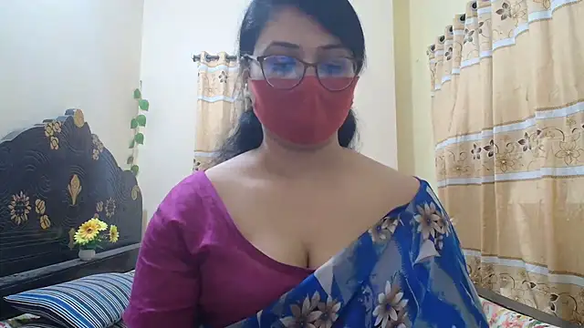 Snapshot of Elena_cruz5 chatting on 05.07.26 Elena cruz5 online show from 05.07.26