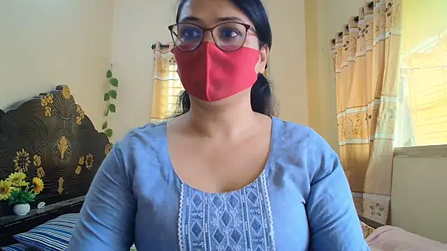 Snapshot of Elena_cruz5 chatting on 05.22.26 Elena cruz5 online show from 05.22.26