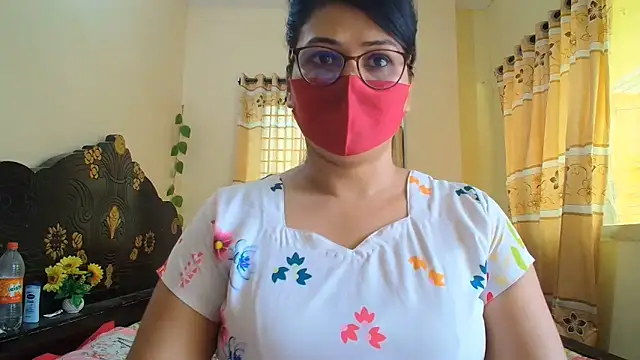 Snapshot of Elena_cruz5 chatting on 06.02.26 Elena cruz5 online show from 06.02.26