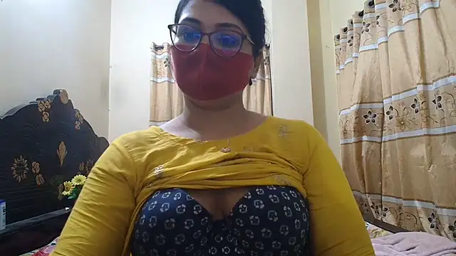 Snapshot of Elena_cruz5 chatting on 06.07.26 Elena cruz5 online show from 06.07.26