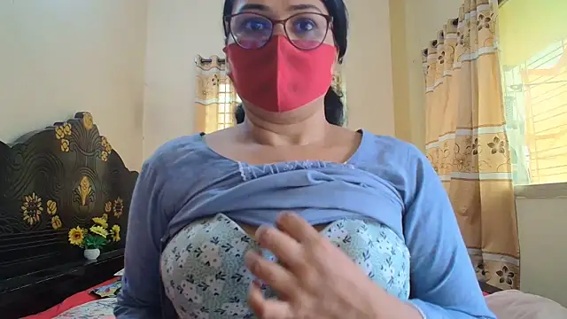 Snapshot of Elena_cruz5 chatting on 06.13.26 Elena cruz5 online show from 06.13.26