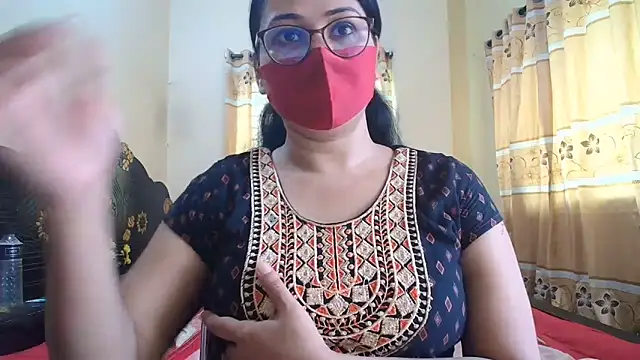 Snapshot of Elena_cruz5 chatting on 06.20.26 Elena cruz5 online show from 06.20.26
