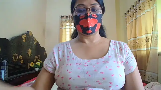 Snapshot of Elena_cruz5 chatting on 06.25.26 Elena cruz5 online show from 06.25.26