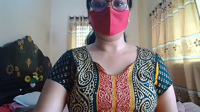Snapshot of Elena_cruz5 chatting on 06.29.26 Elena cruz5 online show from 06.29.26
