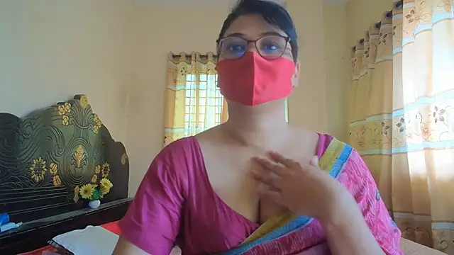 Snapshot of Elena_cruz5 chatting on 07.14.26 Elena cruz5 online show from 07.14.26